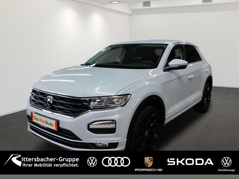 Weiß Gebraucht 2021 VW T-Roc Active SUV | 31.680 € (Teuer) - Bild 1/4