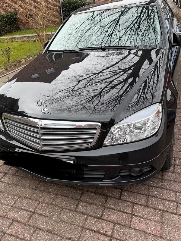 Gebraucht Mercedes C220 170 PS (125 kW) 2011 Schwarz Limousine