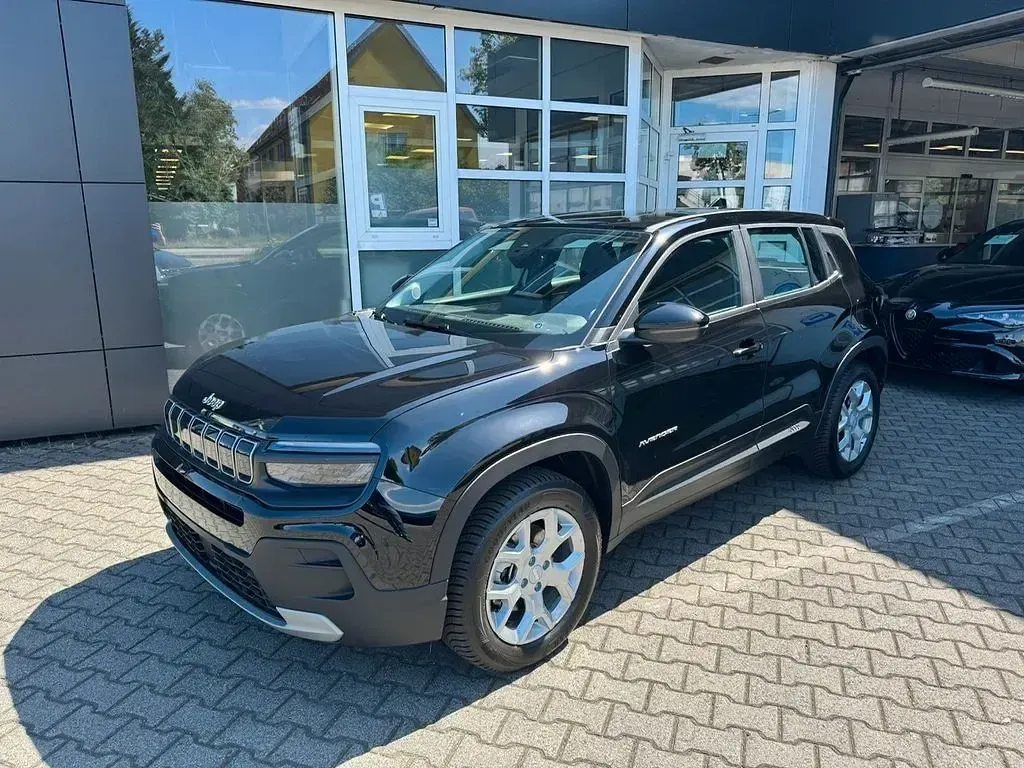 Neu Jeep Avenger Altitude 101 PS (74 kW) 2026 Schwarz SUV