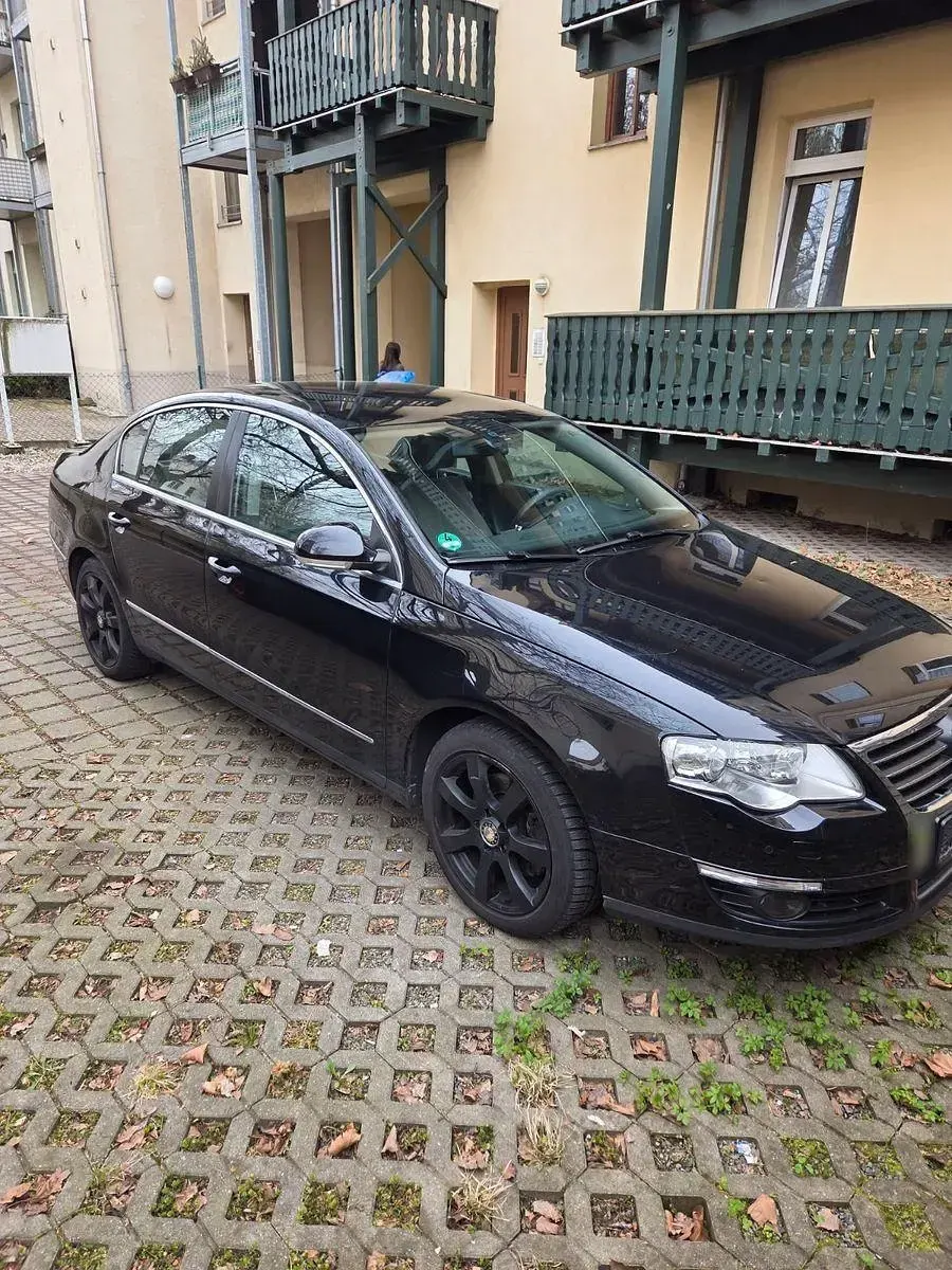 Gebraucht VW Passat 160 PS (117 kW) 2009 Schwarz Limousine