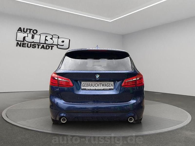 Gebraucht BMW 218 Sport Line 150 PS (110 kW) 2021 Blau Van / Kleinbus