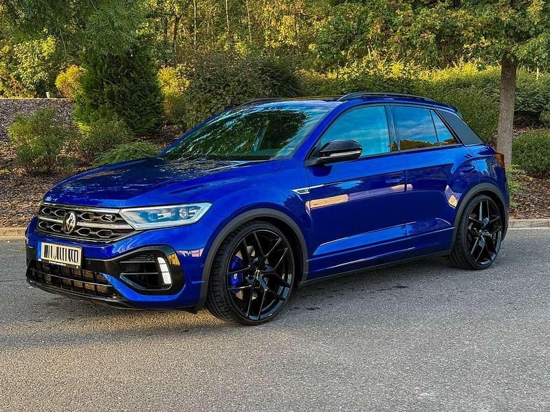 Blau Gebraucht 2024 VW T-Roc Beats SUV | 38.750 € (Fairer Preis) - Bild 1/4