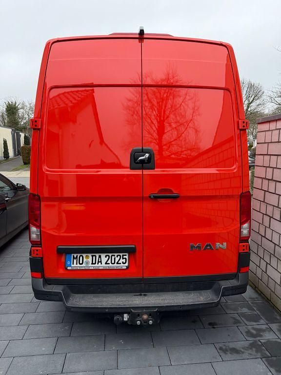 Gebraucht MAN TGE 140 PS (102 kW) 2019 Rot Van