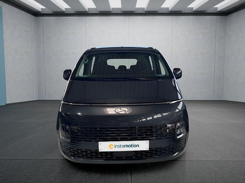 Gebraucht Hyundai Staria Trend 177 PS (130 kW) 2024 Grau Van / Kleinbus