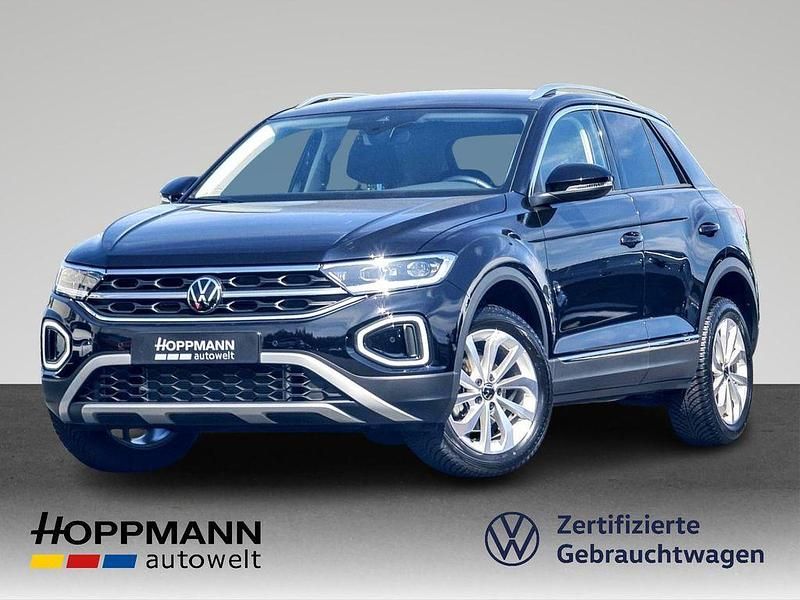 Deep black perleffekt Gebraucht 2024 VW T-Roc Style SUV | 29.490 € (Fairer Preis) - Bild 1/4