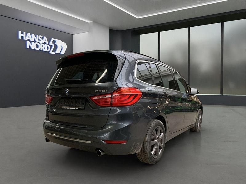 Gebraucht BMW 220 Gran Tourer Luxury Line 192 PS (141 kW) 2017 Grau Van / Kleinbus