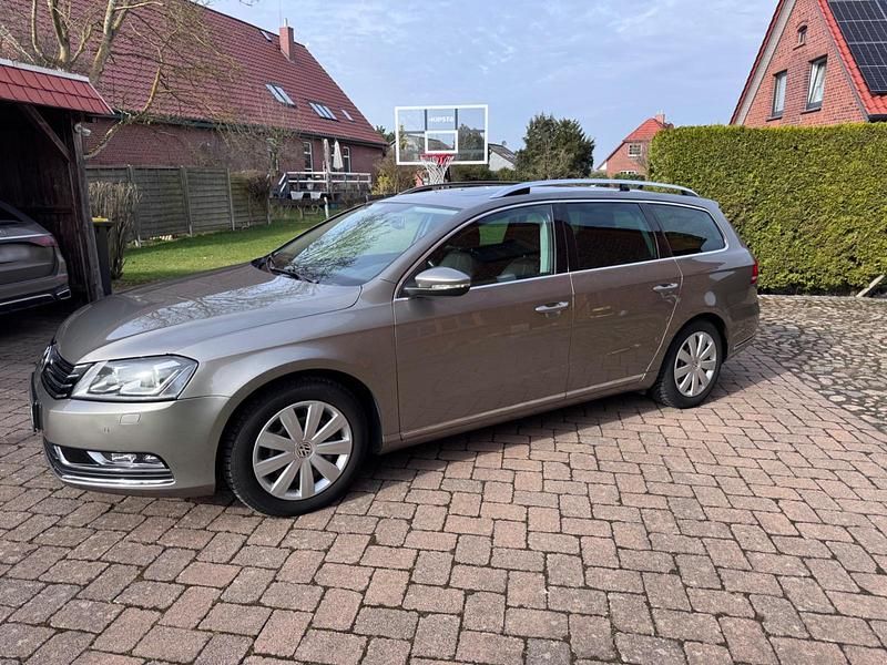 Gebraucht VW Passat Highline 177 PS (130 kW) 2013 Braun Kombi