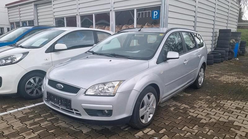 Gebraucht Ford Focus 109 PS (80 kW) 2007 Silber Kombi