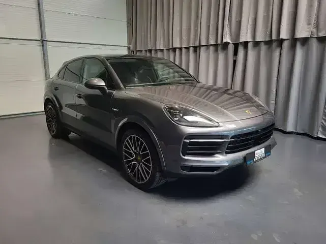 Gebraucht Porsche Cayenne E-Hybrid Sport 340 PS (250 kW) 2020 Quarzitgraumetallic SUV