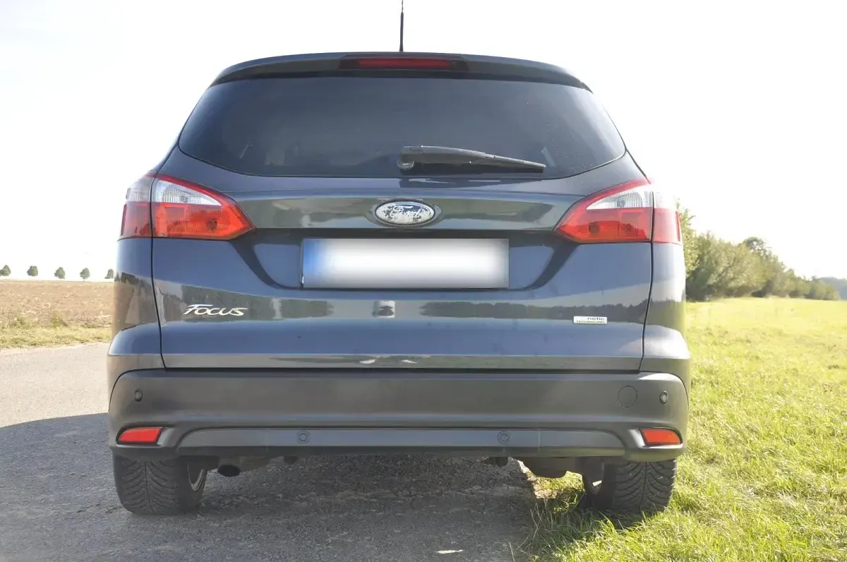 Gebraucht Ford Focus 109 PS (80 kW) 2011 Blau Kombi