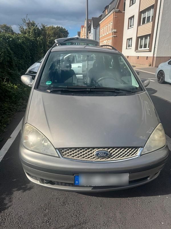 Silber Gebraucht 2003 Ford Galaxy Van / Kleinbus | 2.300 € (Teuer) - Bild 1/4