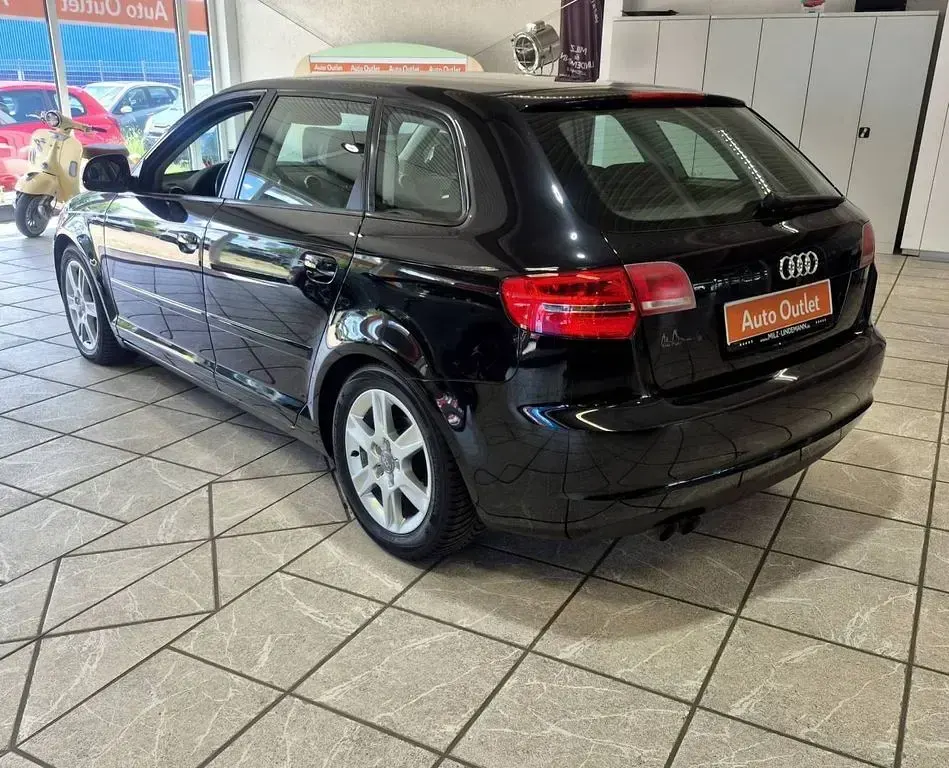 Gebraucht Audi A3 Attraction 125 PS (91 kW) 2009 Schwarz Kleinwagen