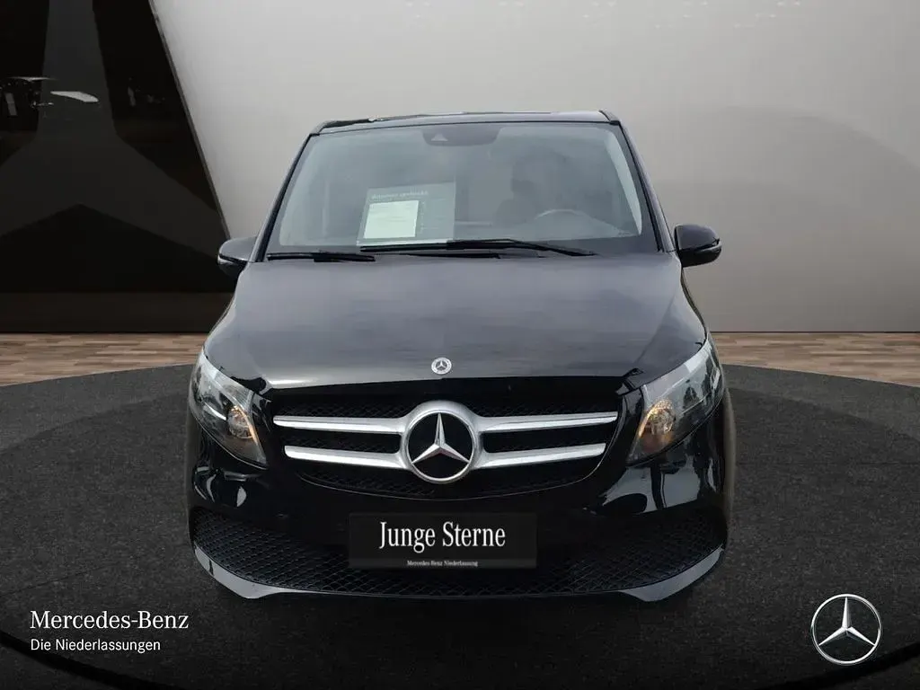 Gebraucht Mercedes V220 Edition 163 PS (119 kW) 2022 Schwarz Van / Kleinbus