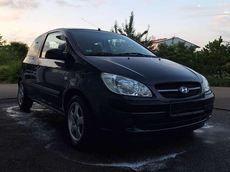 Grau Gebraucht 2007 Hyundai Getz Kleinwagen | 800 € (Guter Preis) - Bild 1/4