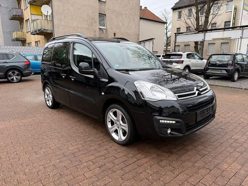 Gebraucht Citroën Berlingo 110 PS (80 kW) 2017 Schwarz Van / Kleinbus