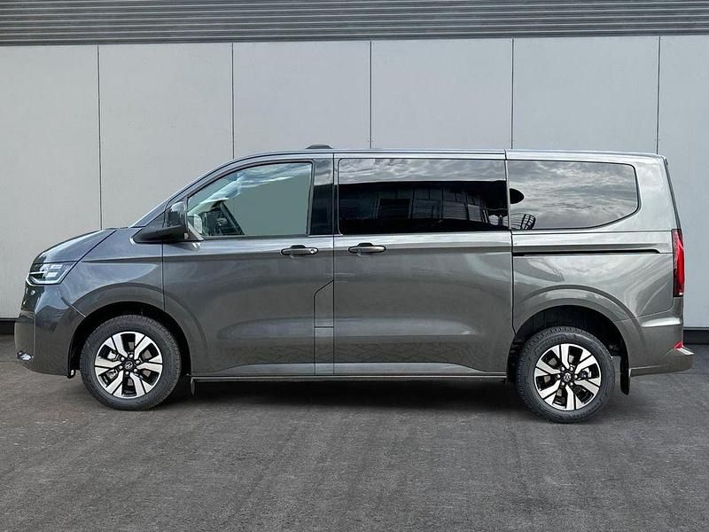 Neu VW T7 Style 150 PS (110 kW) 2026 Grau Van