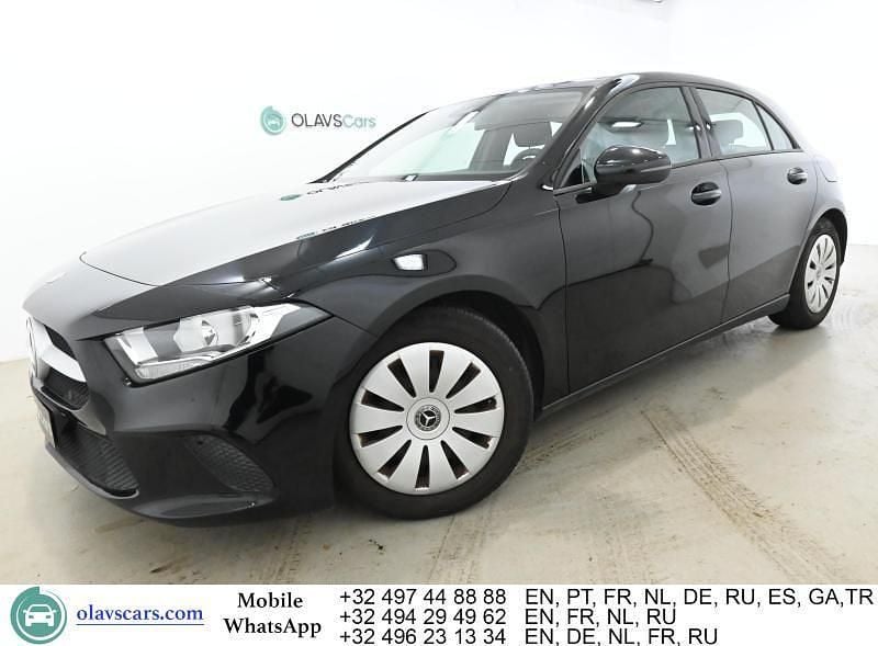 Schwarz Gebraucht 2021 Mercedes A180 Limousine | 18.392 € (Superpreis) - Bild 1/4