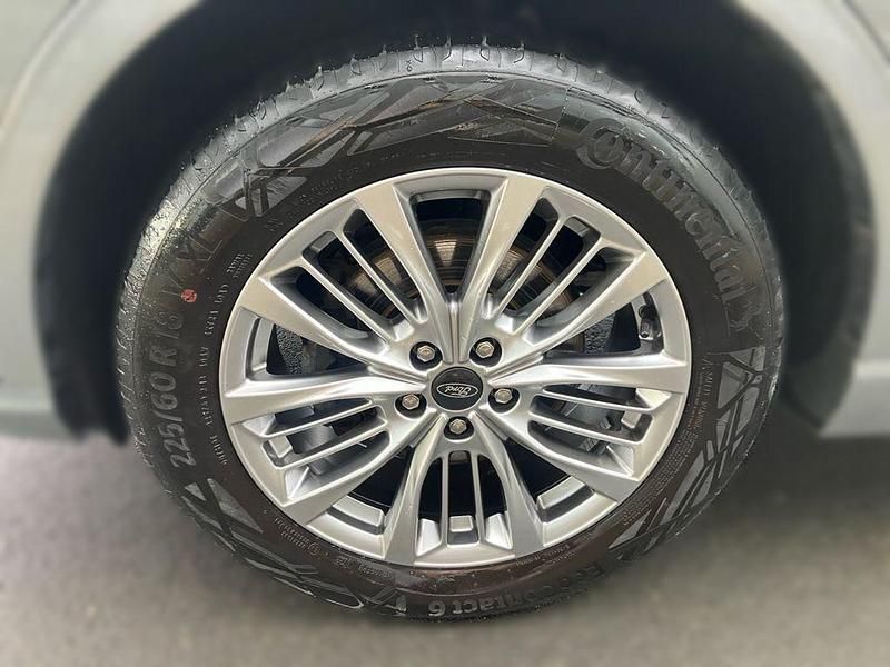 Gebraucht Ford Kuga Vignale 190 PS (139 kW) 2022 Silber SUV