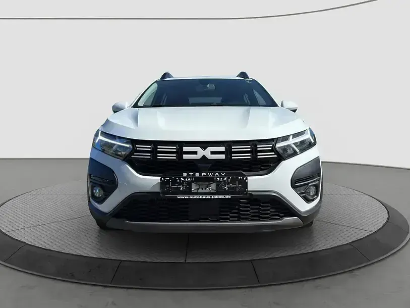 Second-hand Dacia Sandero Expression 91 CP (66 kW) 2023 Alb Berlinǎ
