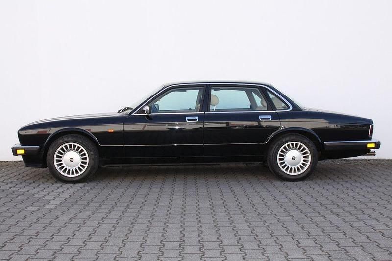 Gebraucht Jaguar XJ12 311 PS (228 kW) 1994 Schwarz Limousine