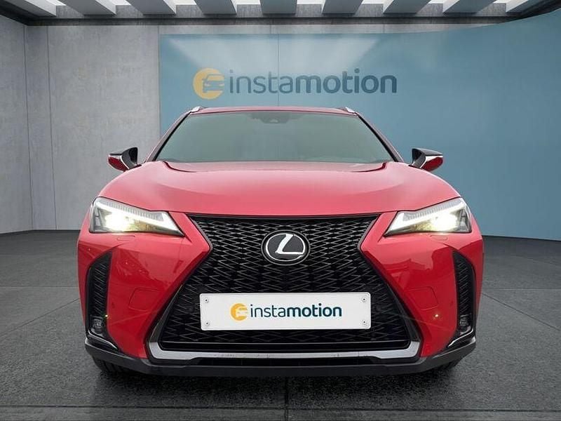 Gebraucht Lexus UX 184 PS (135 kW) 2024 Rot SUV