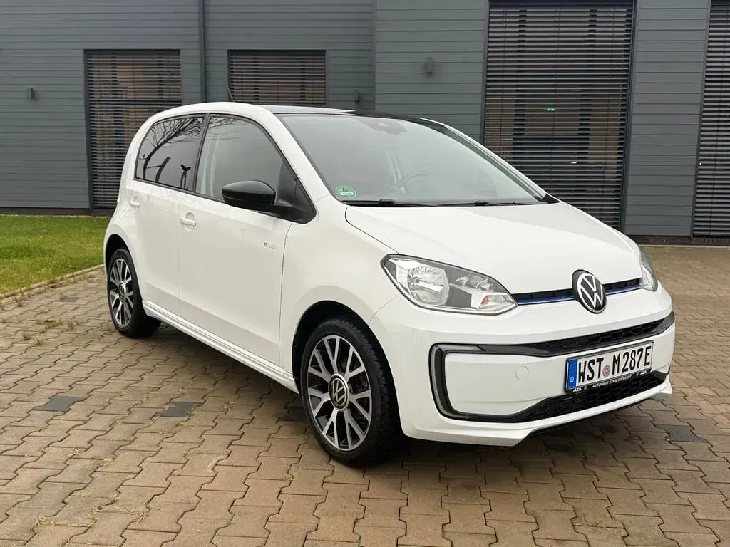 Second-hand VW e-up! Style 61 kW (83 CP) 2020 Alb Hatchback