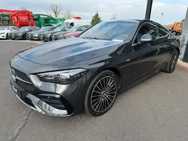 Gebraucht Mercedes CLE300 Premium 204 PS (150 kW) 2024 Grau Coupé