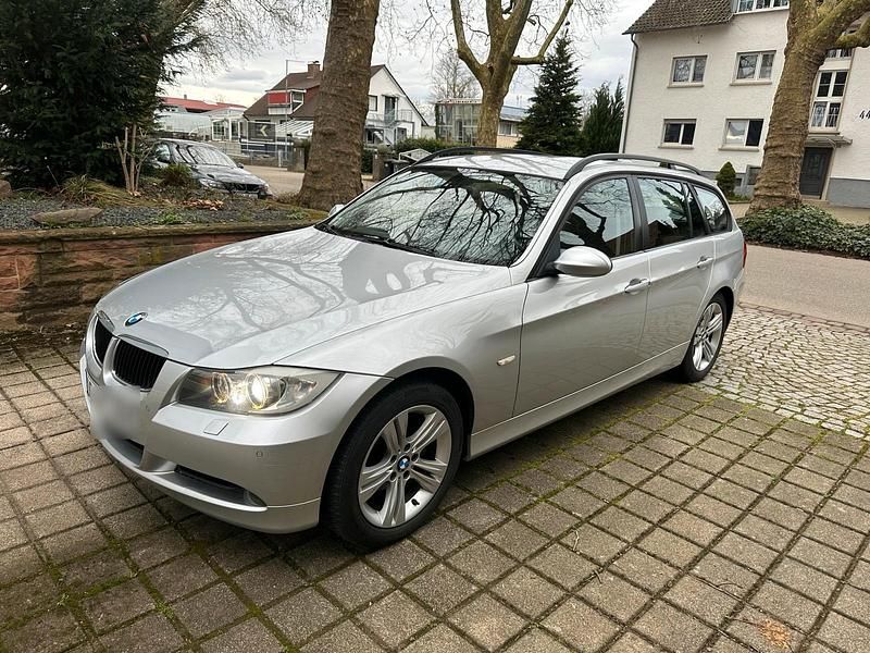 Gebraucht BMW 320 163 PS (119 kW) 2006 Silber Kombi