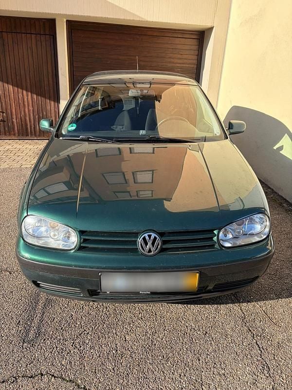 Second-hand VW Golf IV 150 CP (110 kW) 1998 Verde Hatchback