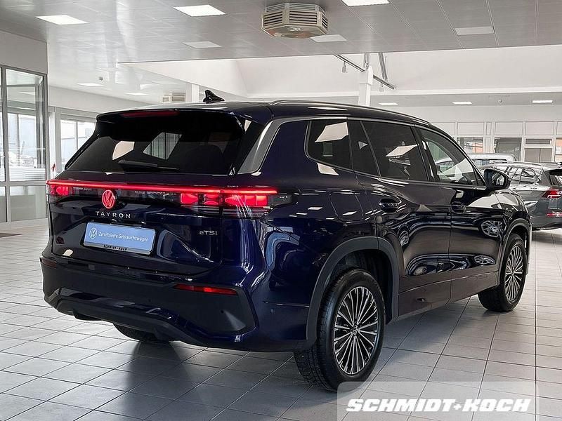 Gebraucht VW Tayron Life 150 PS (110 kW) 2025 Ultramarinblau (violett) SUV