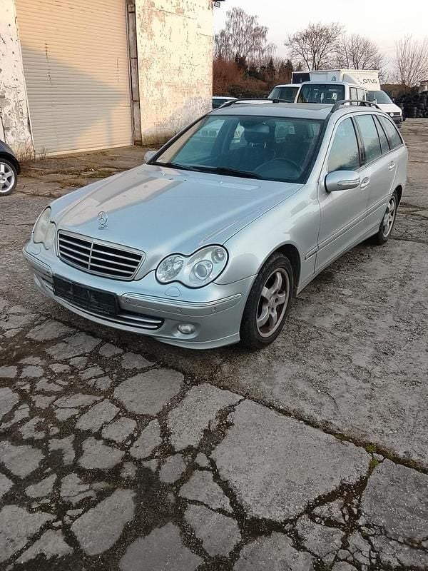 Gebraucht Mercedes C270 170 PS (125 kW) 2004 Grau Kombi