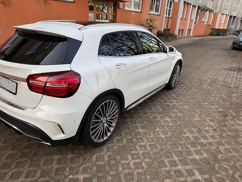 Gebraucht Mercedes GLA45 AMG AMG 381 PS (280 kW) 2018 Weiß SUV