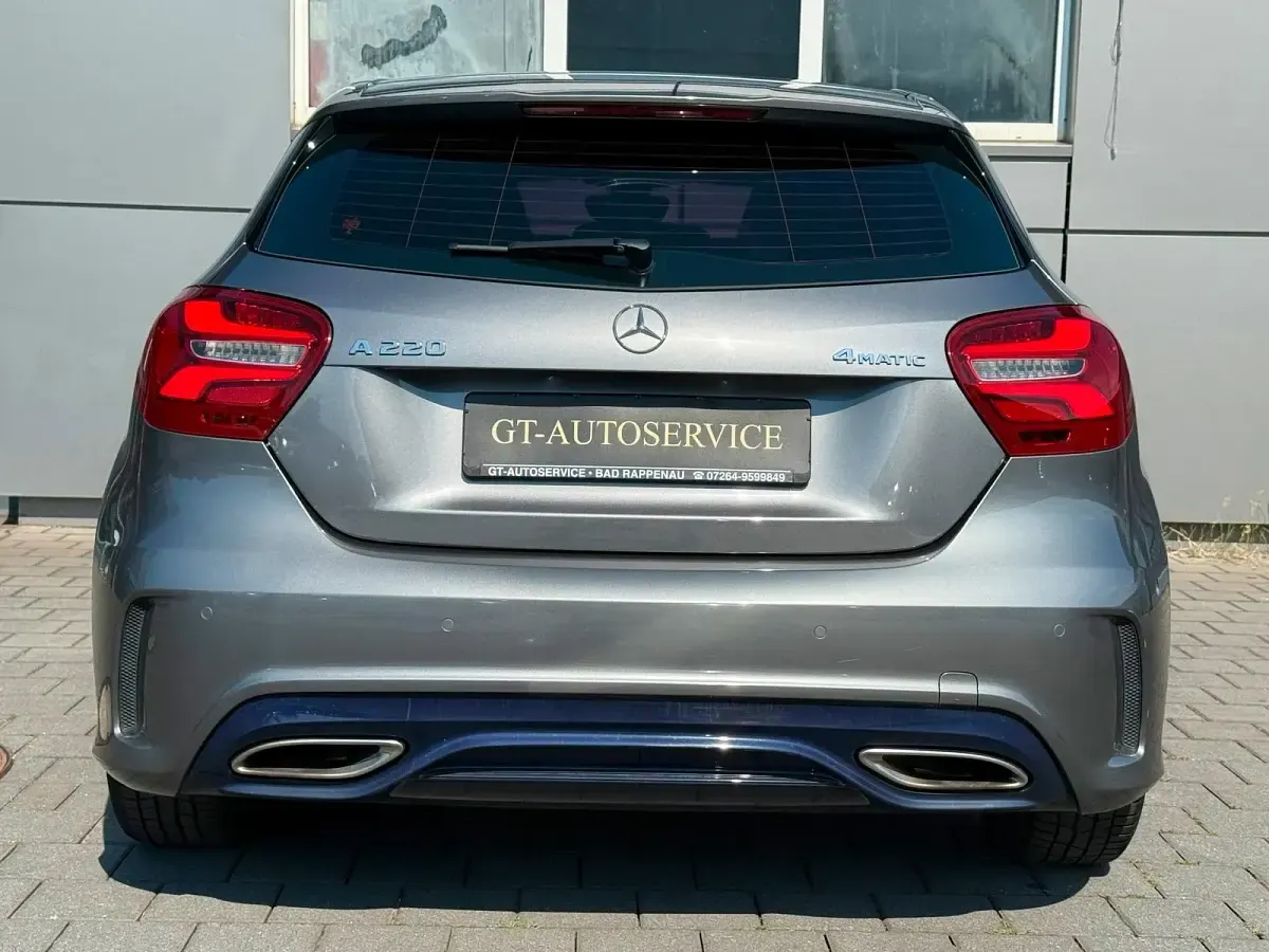 Gebraucht Mercedes A220 AMG 184 PS (135 kW) 2018 Mountaingrau metallic Kleinwagen