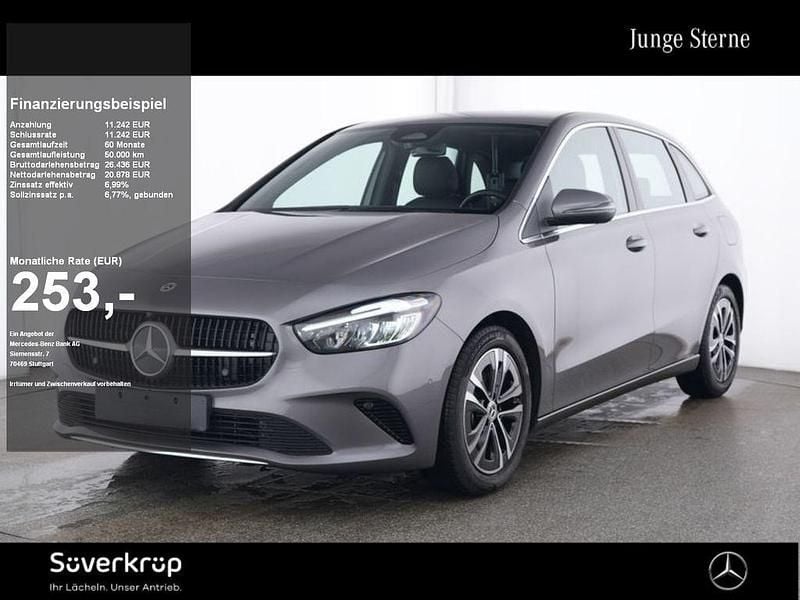 Grau Gebraucht 2024 Mercedes B200 Progressive Van / Kleinbus | 31.820 € (Guter Preis) - Bild 1/2