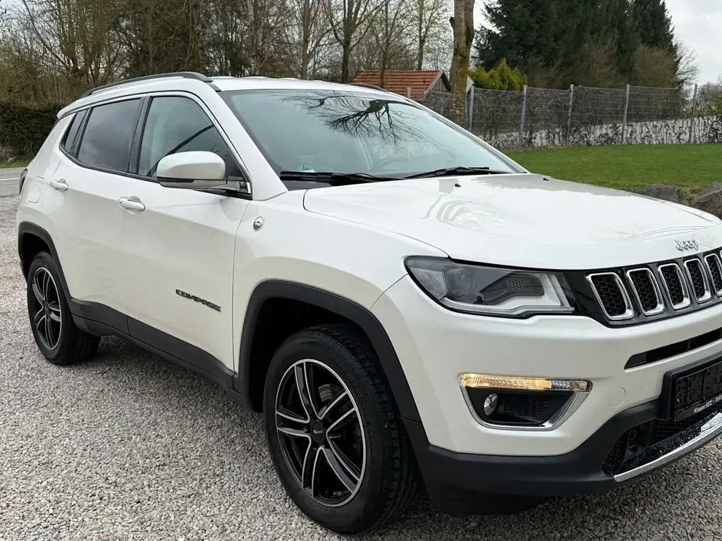 Usado Jeep Compass Opening Edition 140 HP (102 kW) 2017 Branco SUV