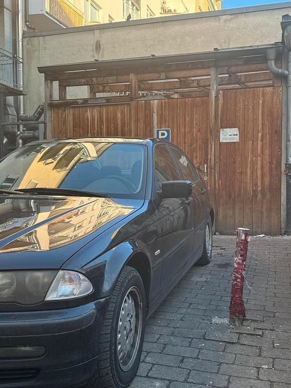 Gebraucht BMW 316 141 PS (103 kW) 2000 Schwarz Limousine