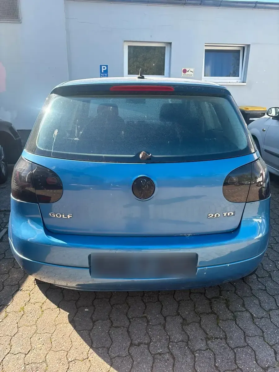 Gebraucht VW Golf 140 PS (102 kW) 2004 Blau Coupé