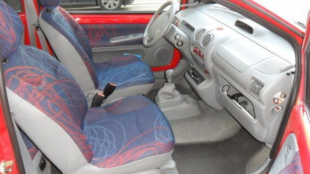 Używany Renault Twingo 58 KM (42 kW) 2003 Czerwony Hatchback