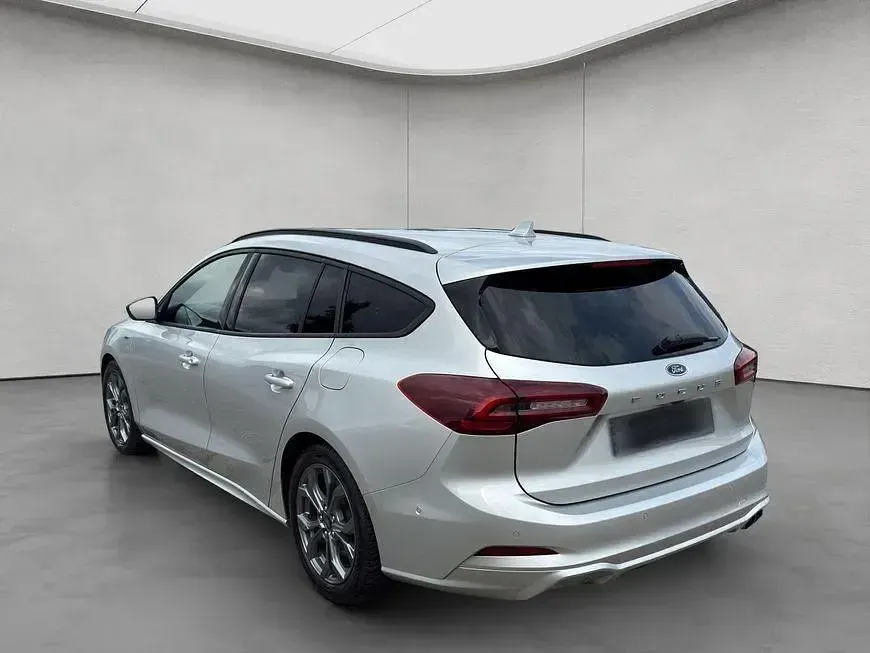 Gebraucht Ford Focus ST-Line X 155 PS (114 kW) 2024 Silber Kombi