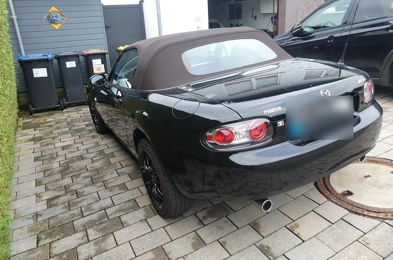 Usata Mazda MX5 126 CV (92 kW) 2009 Nero Cabrio