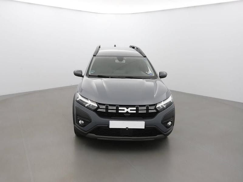 Usata Dacia Jogger Expression 111 CV (81 kW) 2024 Grigio Monovolume