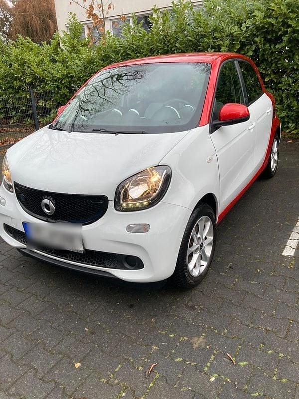 Weiß Gebraucht 2019 Smart ForFour Electric Drive Kleinwagen | 9.100 € (Fairer Preis) - Bild 1/4
