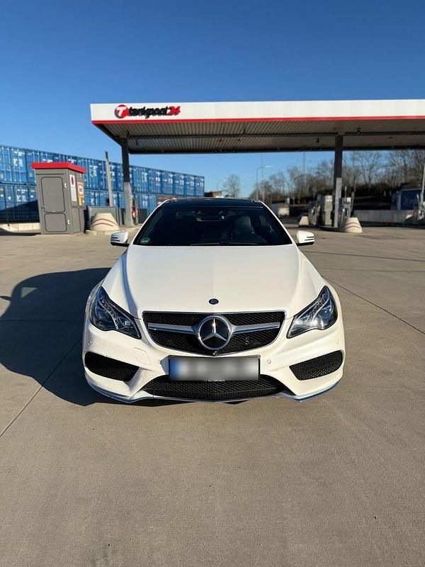 Gebraucht Mercedes E350 306 PS (225 kW) 2015 Weiß Coupé