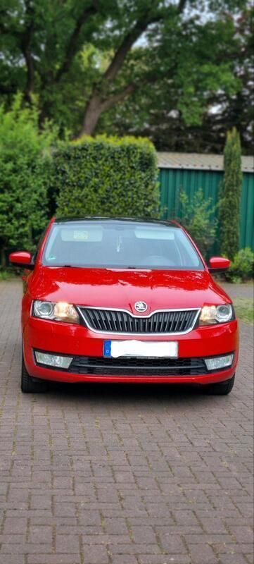 Rot Gebraucht 2015 Skoda Rapid Monte Carlo Kombi | 6.100 € (Fairer Preis) - Bild 1/4