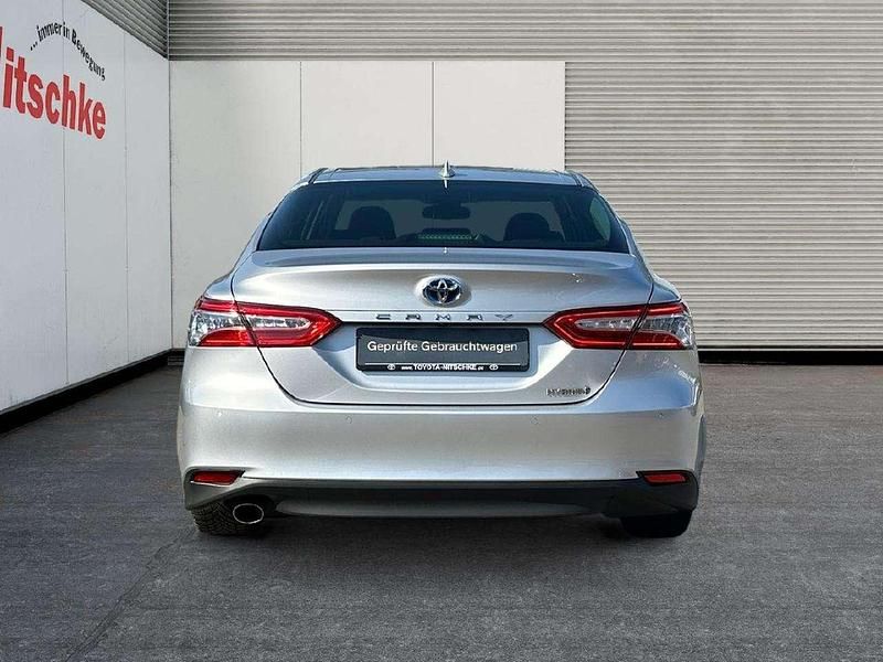 Gebraucht Toyota Camry Executive 218 PS (160 kW) 2019 Silver metallic Limousine