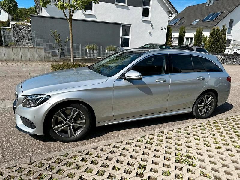 Silber Gebraucht 2017 Mercedes C250 Kombi | 19.800 € (Etwas zu teuer) - Bild 1/4