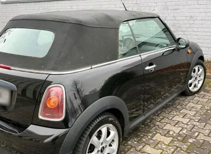 Gebraucht Mini One Cabriolet 98 PS (72 kW) 2010 Schwarz Cabrio