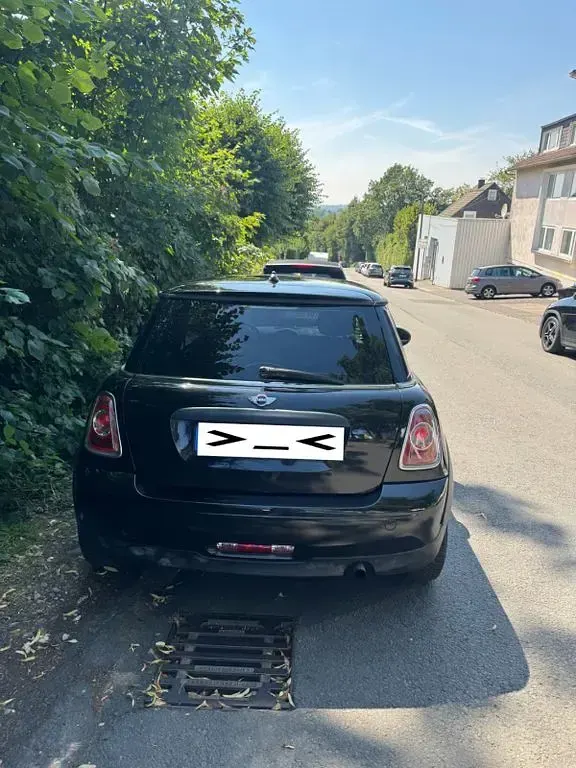 Gebraucht Mini ONE 75 PS (55 kW) 2010 Schwarz Kleinwagen