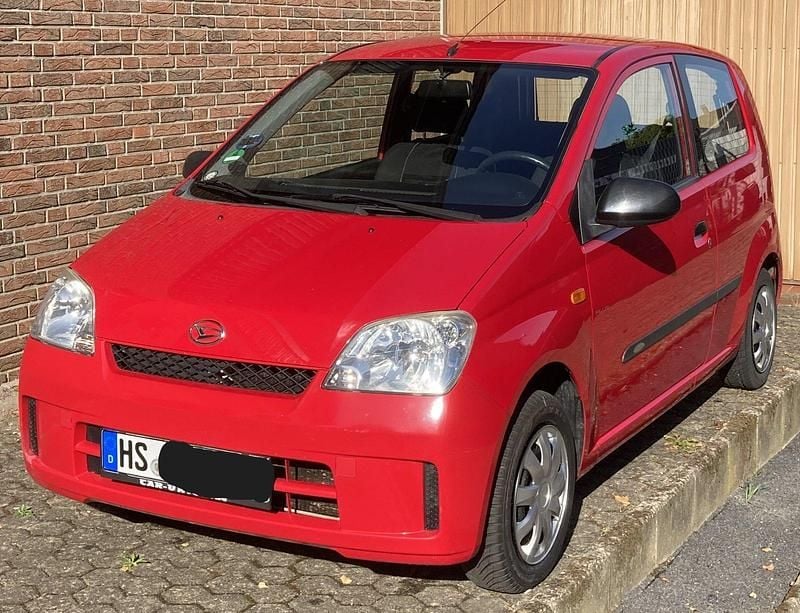 Rot Gebraucht 2003 Daihatsu Cuore Plus Kleinwagen | 1.599 € (Fairer Preis) - Bild 1/4