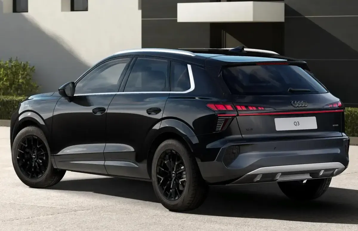 Neu Audi Q3 204 PS (150 kW) 2026 Mythosschwarz metallic SUV